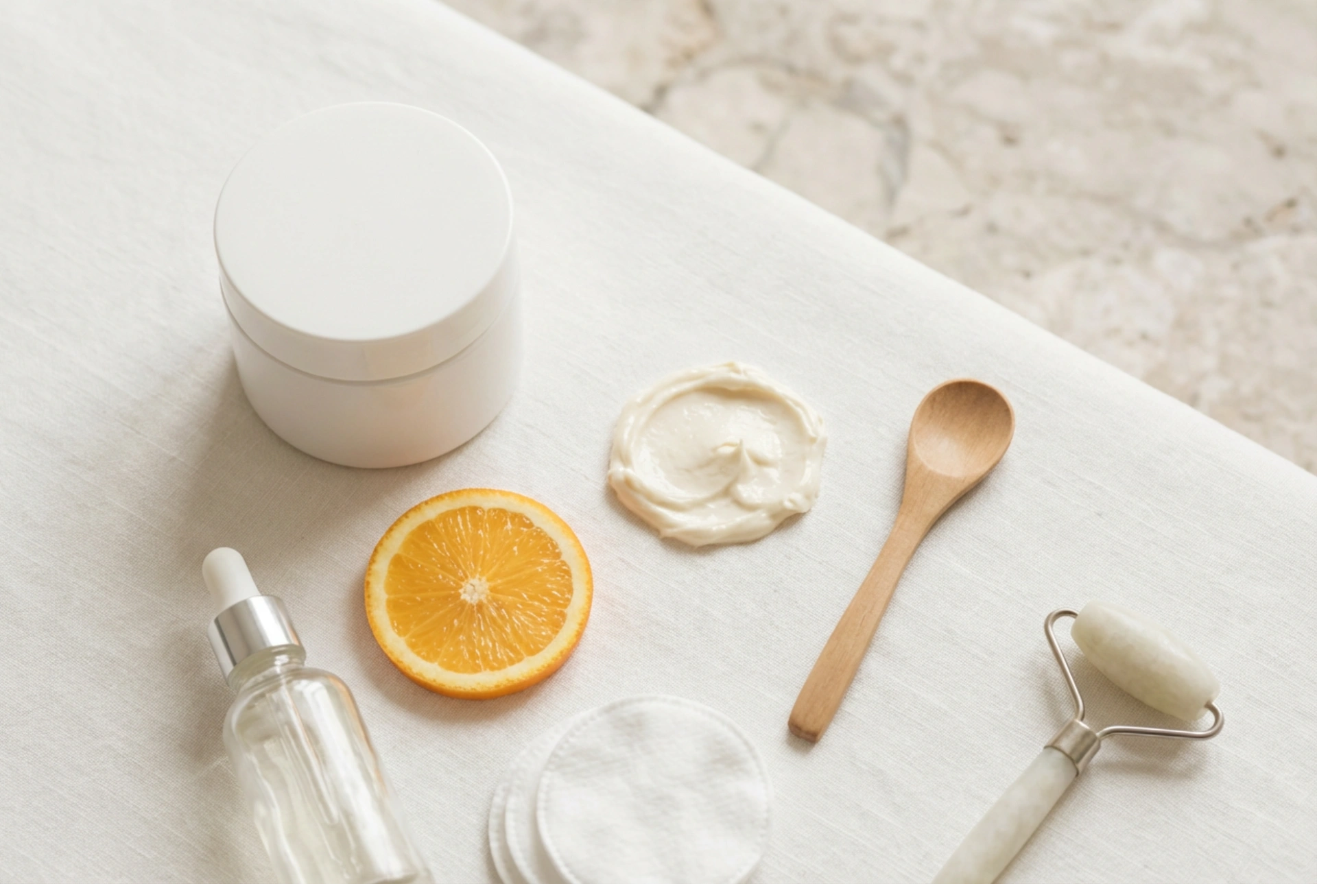 Mascarilla de vitamina C: cómo usarla y con qué combinarla en tu rutina de cuidado