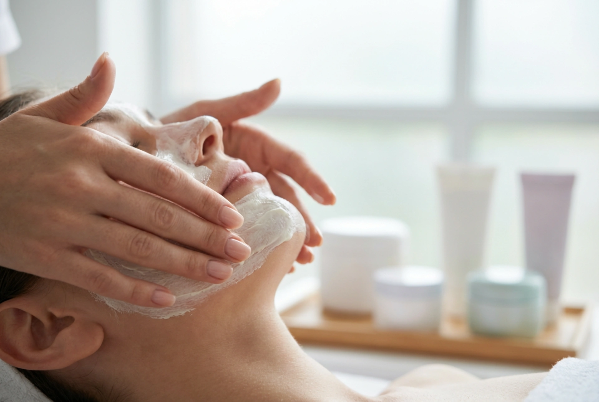 Mascarilla facial: cuánto tiempo dejarla, cómo retirarla y qué aplicar después