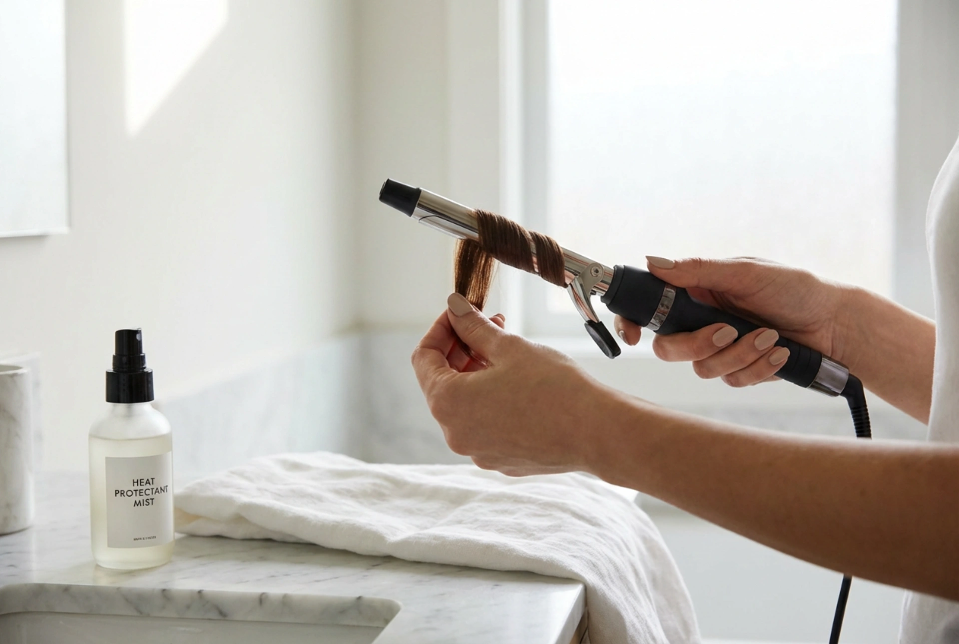 Rizador pequeño para cabello corto: cómo elegirlo y rizar sin dañar el pelo