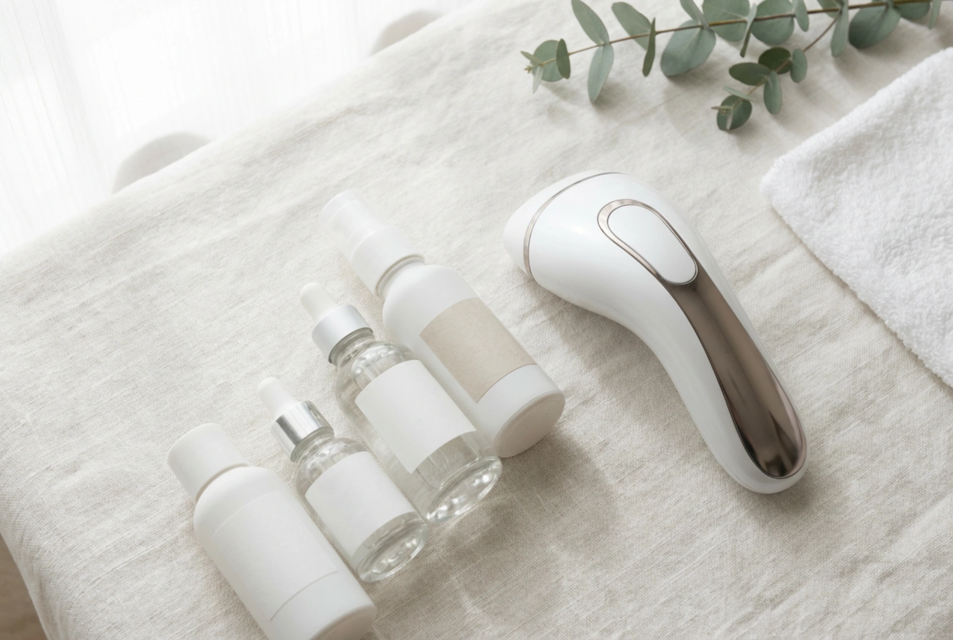 Uso de dispositivos de luz pulsada en zonas íntimas: ajustes seguros y planificación de las sesiones