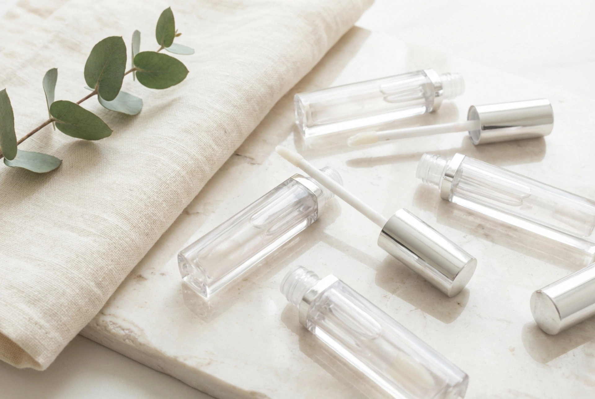 Brillos de labios transparentes: mejores usos y errores a evitar
